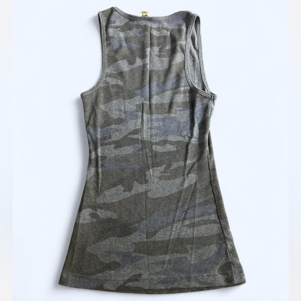 Kavio Ribbed Tank Top - Picture 3 of 5